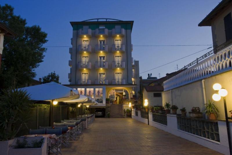 Hotel Alsen Rimini Bagian luar foto