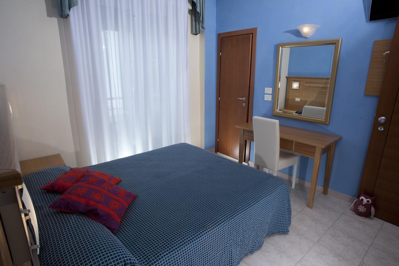 Hotel Alsen Rimini Bagian luar foto