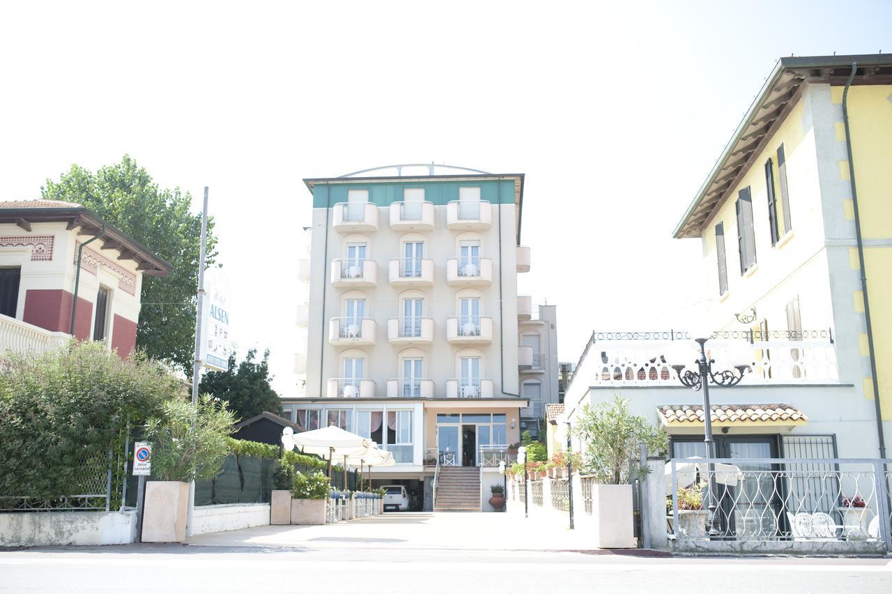 Hotel Alsen Rimini Bagian luar foto