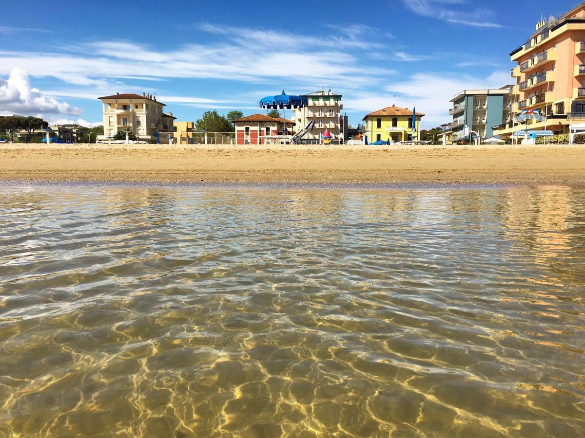 Hotel Alsen Rimini Bagian luar foto