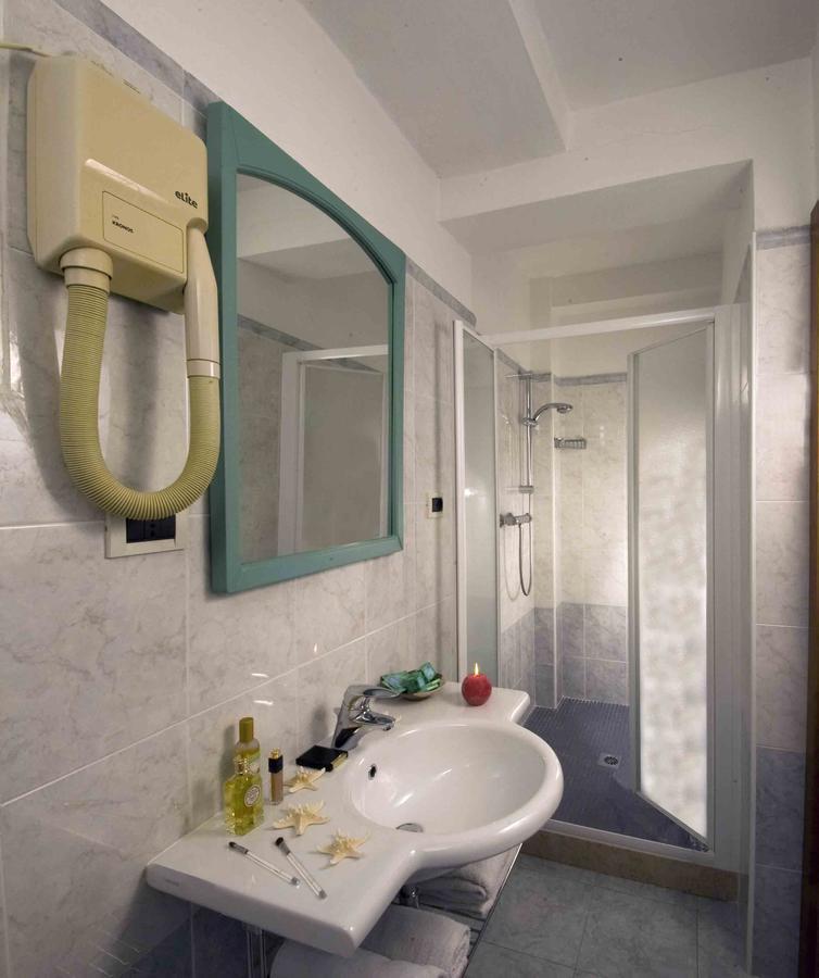 Hotel Alsen Rimini Bagian luar foto